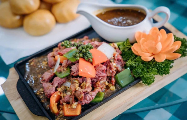 Đặc sản trâu kinh bắc và món nộm, khai vị, rau