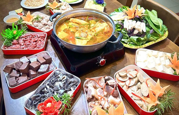 Thực đơn lẩu tự chọn, đậm đà hương vị